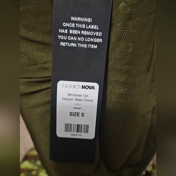 FASHION NOVA Shimmer On Sequin Maxi Dress - Green. Size Small NWT - Picture 5 of 16